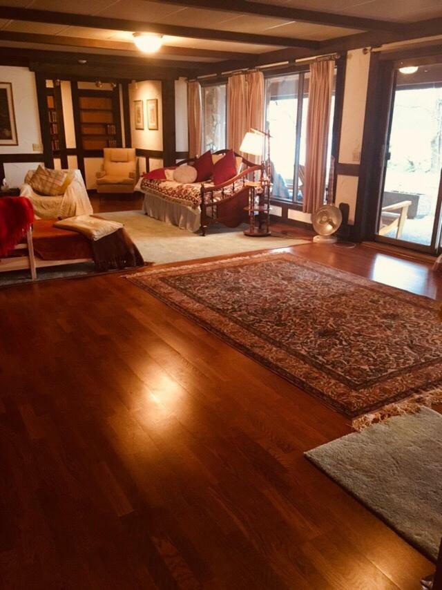 Oceanfront Suite Гибсонс Экстерьер фото